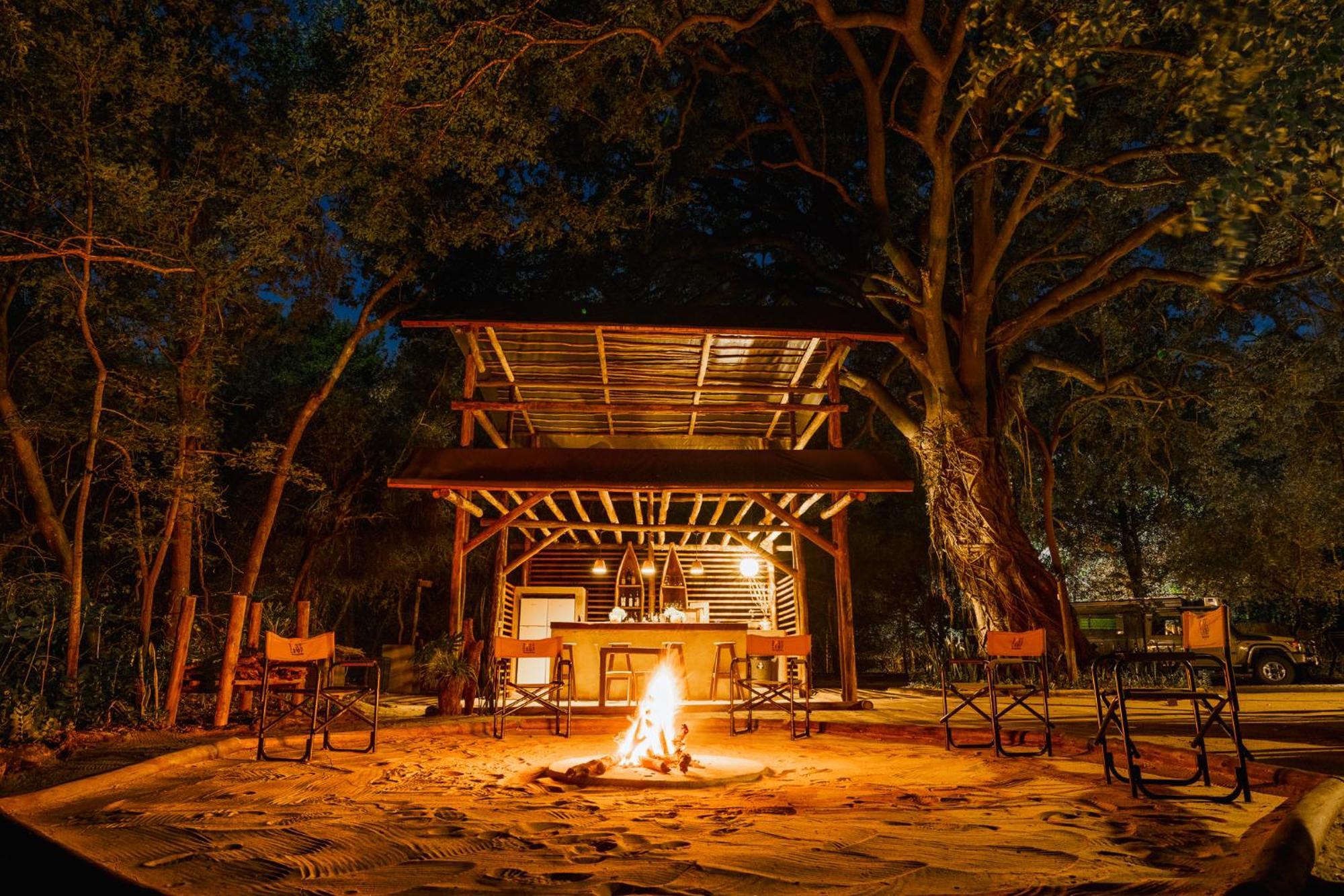 Askiesbos - Samochima Bush Camp Shakawe المظهر الخارجي الصورة