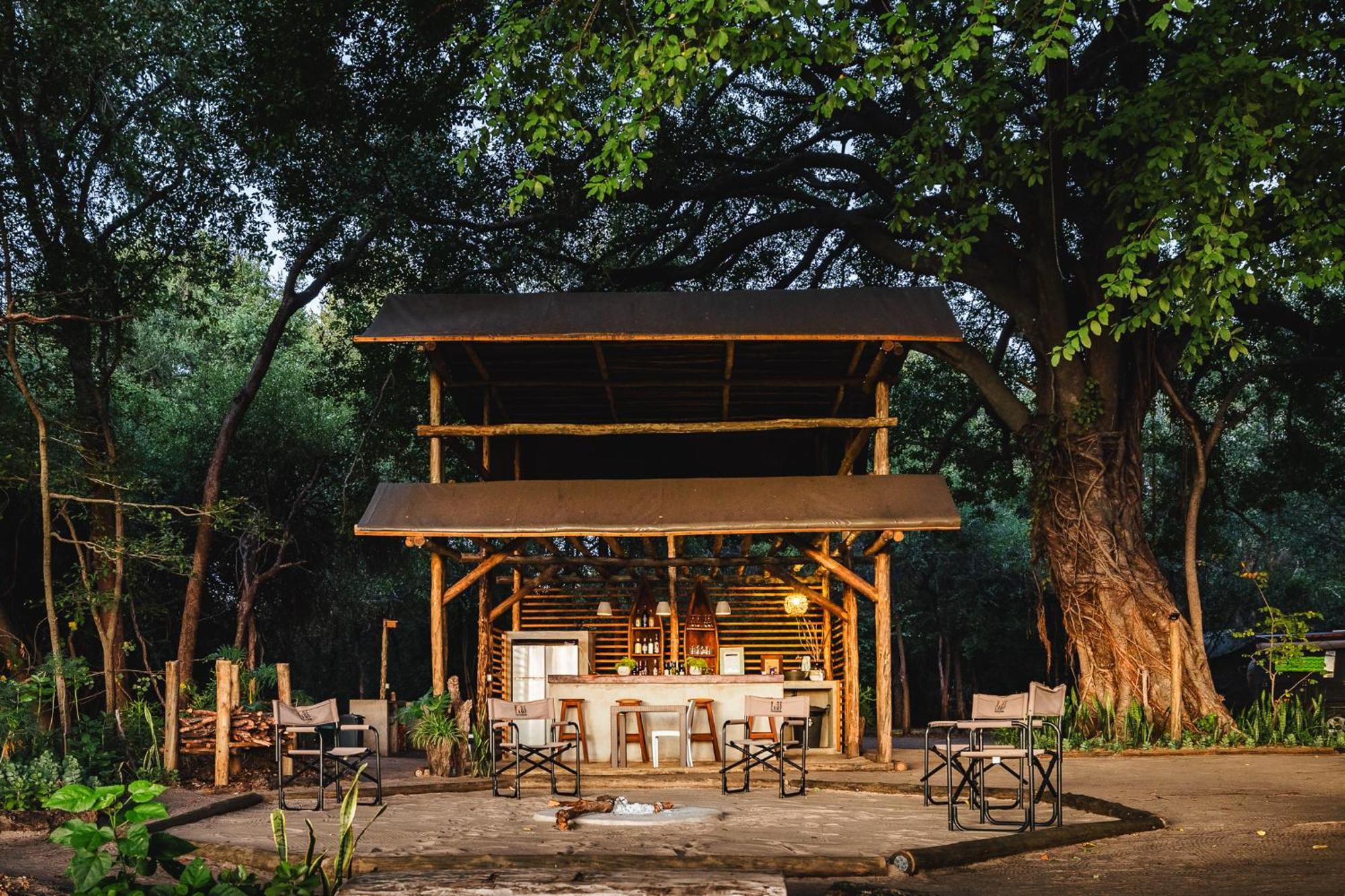 Askiesbos - Samochima Bush Camp Shakawe المظهر الخارجي الصورة